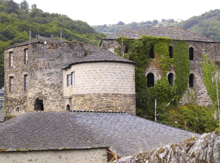 Castelo de Navia, Spain